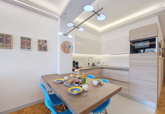 Apartment in Nice - N&J - BLEU AZUR VUE MER - Central - Very close sea Apartment in Nice - N&J - BLEU AZUR VUE MER - Central - Very close sea