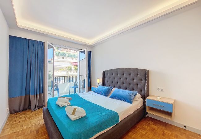 Apartment in Nice - N&J - BLEU AZUR VUE MER - Central - Very close sea Apartment in Nice - N&J - BLEU AZUR VUE MER - Central - Very close sea