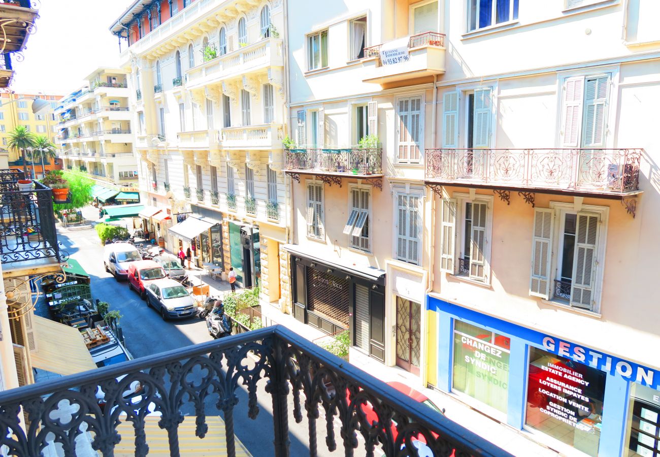 Apartment in Nice - N&J - CALIFORNIA - Central - Very close sea