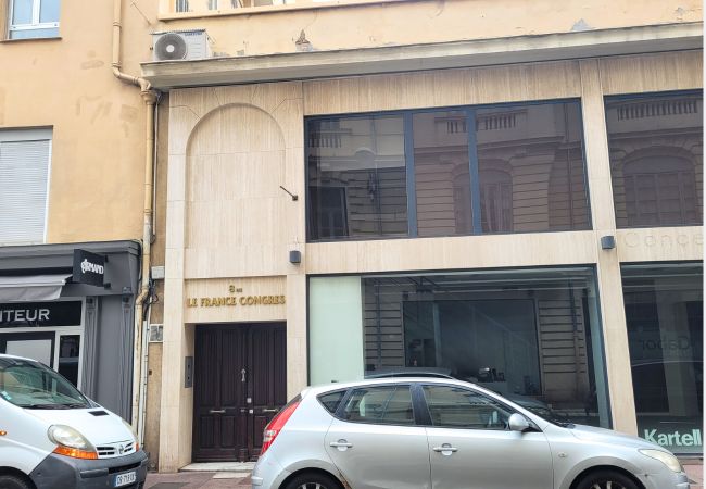 Studio in Nice - N&J - COTE PIETONNE - Central - Very close sea Studio in Nice - N&J - COTE PIETONNE - Central - Very close sea