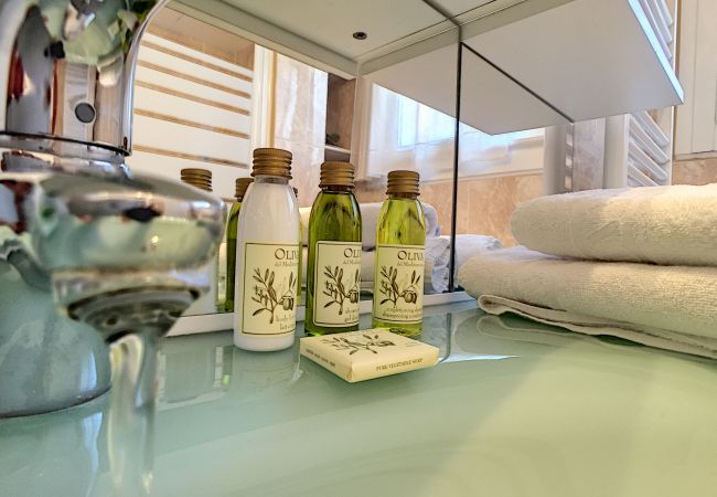 Apartment in Nice - N&J - L'OLYMPIC - Central - Very close sea  Apartment in Nice - N&J - L'OLYMPIC - Central - Very close sea