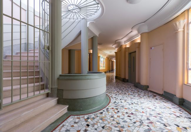 Apartment in Nice - N&J - LES AIGLES - Very close sea - Top floor Apartment in Nice - N&J - LES AIGLES - Very close sea - Top floor