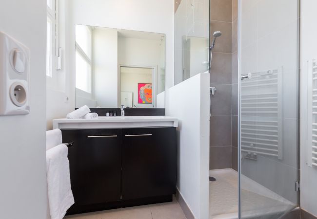 Apartment in Nice - N&J - LES AIGLES - Very close sea - Top floor Apartment in Nice - N&J - LES AIGLES - Very close sea - Top floor