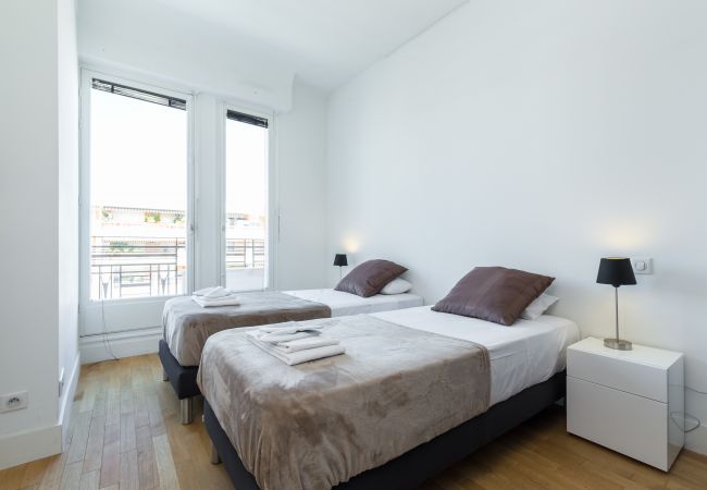 Apartment in Nice - N&J - LES AIGLES - Very close sea - Top floor Apartment in Nice - N&J - LES AIGLES - Very close sea - Top floor
