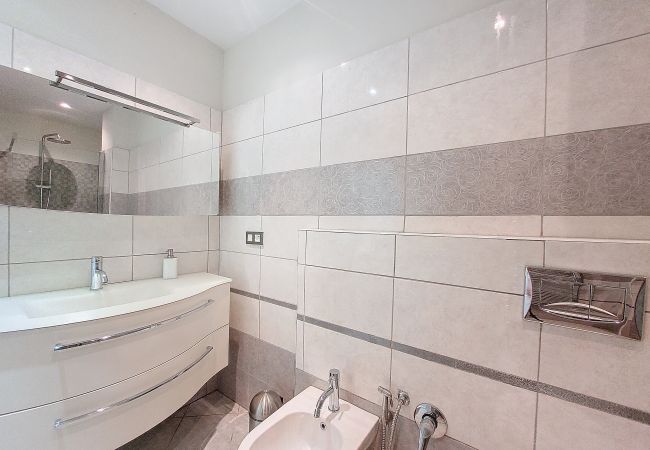 Apartment in Nice - GUIGLIA JARDIN MOBILITY LEASE FROM 1 TO 10 MOIS Apartment in Nice - GUIGLIA JARDIN MOBILITY LEASE FROM 1 TO 10 MOIS