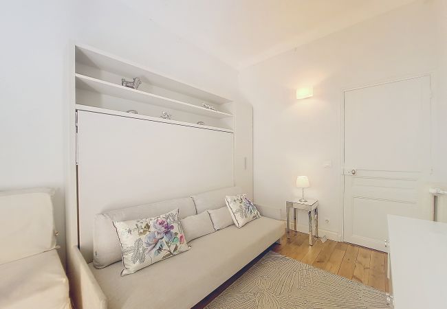 Apartment in Nice - GUIGLIA JARDIN MOBILITY LEASE FROM 1 TO 10 MOIS Apartment in Nice - GUIGLIA JARDIN MOBILITY LEASE FROM 1 TO 10 MOIS