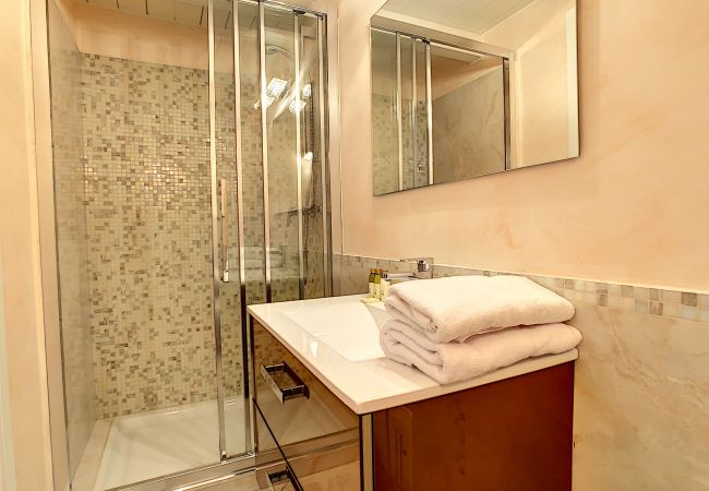 Apartment in Nice - N&J - LE DUPLEX - Central - Very close sea Apartment in Nice - N&J - LE DUPLEX - Central - Very close sea