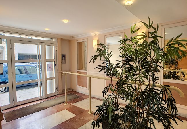 Apartment in Nice - N&J - VILLA HARMONIE TERRASSE - Central - Parking Apartment in Nice - N&J - VILLA HARMONIE TERRASSE - Central - Parking