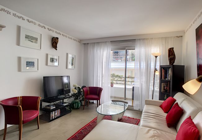 Apartment in Nice - N&J - VILLA HARMONIE TERRASSE - Central - Parking