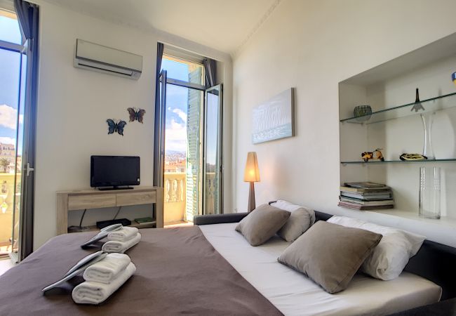 Studio in Nice - N&J - PAPILLON VIEUX NICE - Old Town - Close sea