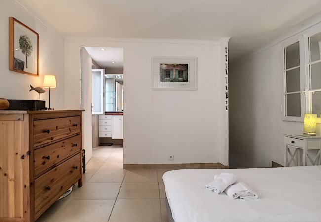 Apartment in Nice - N&J - MAISON COURNICHEE- Central - Very close sea  Apartment in Nice - N&J - MAISON COURNICHEE- Central - Very close sea