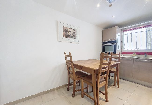 Apartment in Nice - N&J - MAISON COURNICHEE- Central - Very close sea  Apartment in Nice - N&J - MAISON COURNICHEE- Central - Very close sea