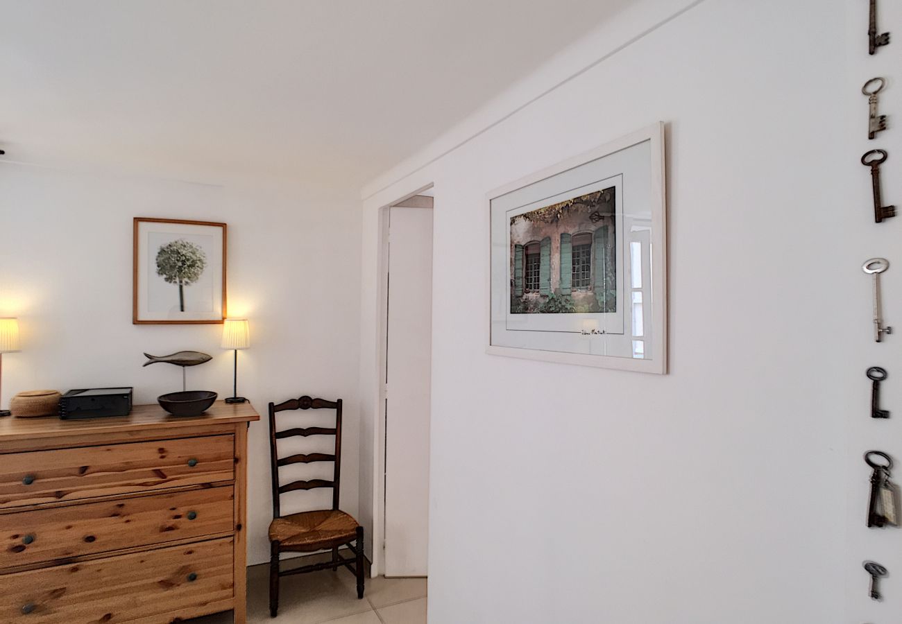 Apartment in Nice - N&J - MAISON COURNICHEE- Central - Very close sea 
