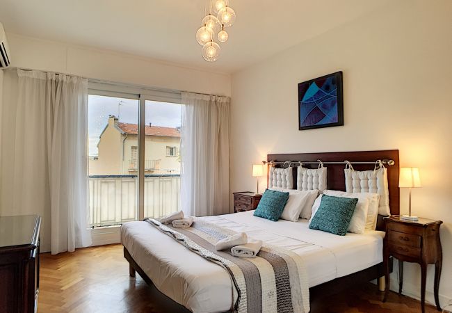 Apartment in Nice - N&J - ANDRIOLI TERRASSE - Close sea - Top floor Apartment in Nice - N&J - ANDRIOLI TERRASSE - Close sea - Top floor