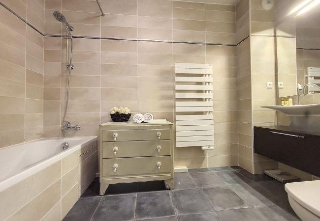 Apartment in Nice - N&J - FRESCO - Central - Very close sea - Balcony Apartment in Nice - N&J - FRESCO - Central - Very close sea - Balcony