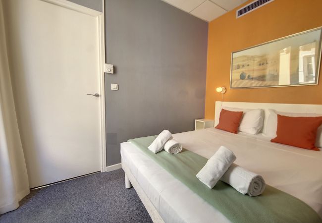 Apartment in Nice - N&J - ALPHONSE KARR TERRASSE - Central - By sea Apartment in Nice - N&J - ALPHONSE KARR TERRASSE - Central - By sea