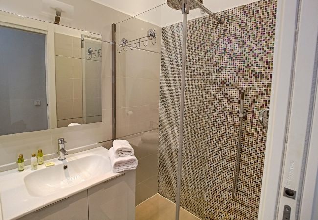 Apartment in Nice - N&J - COLIBRI PRESTIGE - Central - By sea Apartment in Nice - N&J - COLIBRI PRESTIGE - Central - By sea