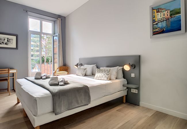 Apartment in Nice - N&J - PALAIS MARIE PRESTIGE - Central - By sea Apartment in Nice - N&J - PALAIS MARIE PRESTIGE - Central - By sea