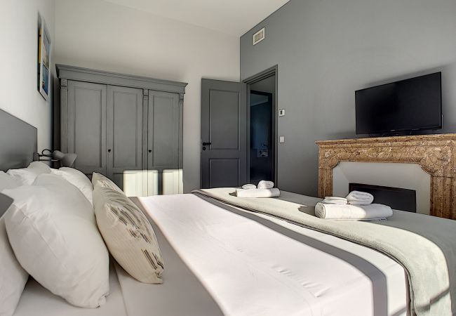 Apartment in Nice - N&J - PALAIS MARIE PRESTIGE - Central - By sea Apartment in Nice - N&J - PALAIS MARIE PRESTIGE - Central - By sea