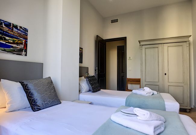 Apartment in Nice - N&J - PALAIS MARIE PRESTIGE - Central - By sea Apartment in Nice - N&J - PALAIS MARIE PRESTIGE - Central - By sea