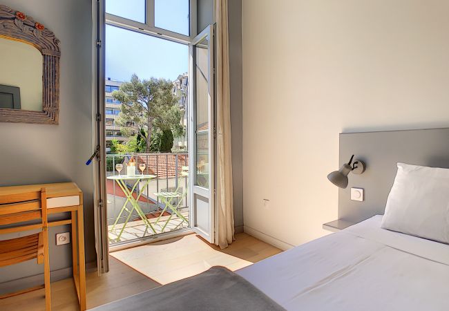 Apartment in Nice - N&J - PALAIS MARIE PRESTIGE - Central - By sea Apartment in Nice - N&J - PALAIS MARIE PRESTIGE - Central - By sea