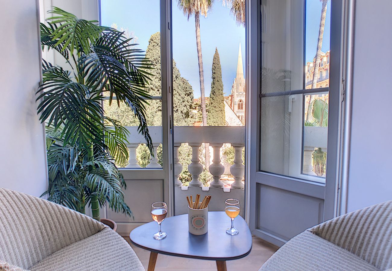 Apartment in Nice - N&J - PALAIS MARIE PRESTIGE - Central - By sea