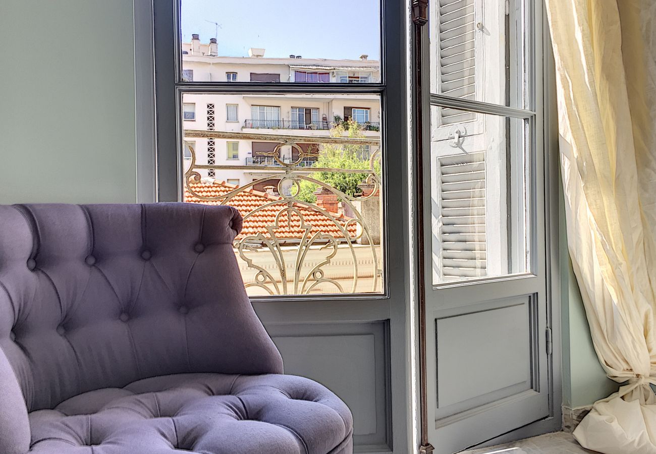 Apartment in Nice - FRENCH RIVIERA - MOBILITY LEASE FROM 1 TO 10 MONTHS