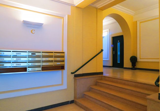 Apartment in Nice - N&J - TROIS PROMENADE - Central - Very close sea Apartment in Nice - N&J - TROIS PROMENADE - Central - Very close sea