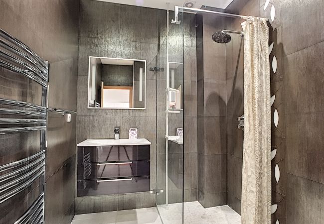 Apartment in Nice - N&J - TROIS PROMENADE - Central - Very close sea Apartment in Nice - N&J - TROIS PROMENADE - Central - Very close sea