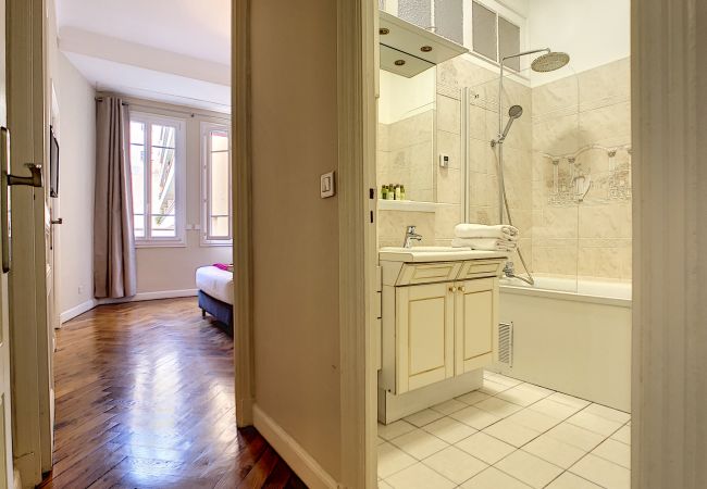 Apartment in Nice - N&J -  PALAIS ARNULF - Central - Very close sea Apartment in Nice - N&J -  PALAIS ARNULF - Central - Very close sea