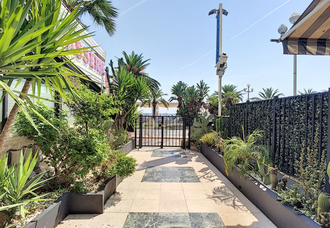 Apartment in Nice - N&J - SQUARE PROMENADE - Central  - Close sea Apartment in Nice - N&J - SQUARE PROMENADE - Central  - Close sea