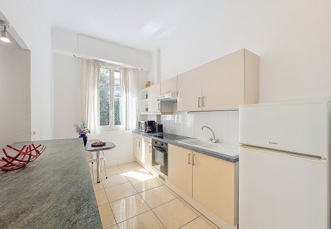 Apartment in Nice - N&J - SQUARE PROMENADE - Central  - Close sea Apartment in Nice - N&J - SQUARE PROMENADE - Central  - Close sea
