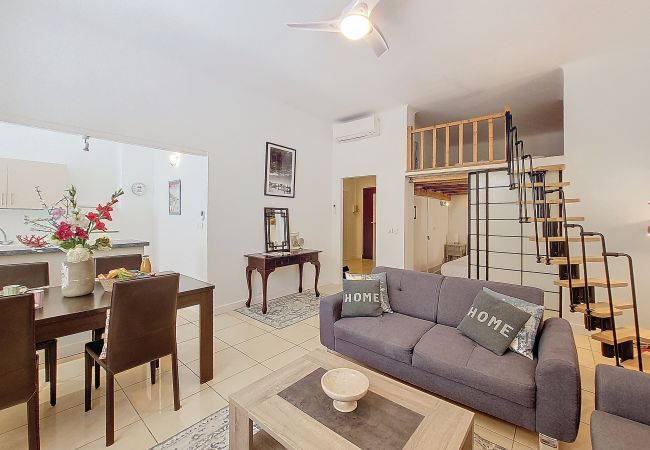 Apartment in Nice - N&J - SQUARE PROMENADE - Central  - Close sea Apartment in Nice - N&J - SQUARE PROMENADE - Central  - Close sea