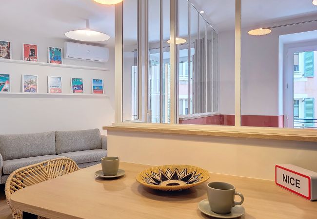 Apartment in Nice - N&J - PLACE DU PIN - Port - Close Old Town Apartment in Nice - N&J - PLACE DU PIN - Port - Close Old Town