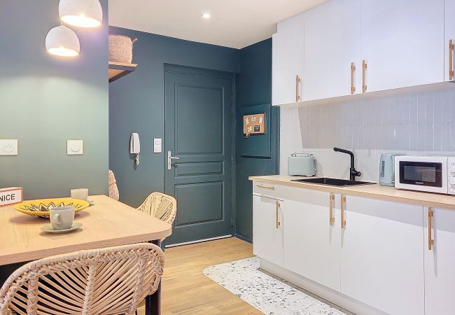 Apartment in Nice - N&J - PLACE DU PIN - Port - Close Old Town Apartment in Nice - N&J - PLACE DU PIN - Port - Close Old Town