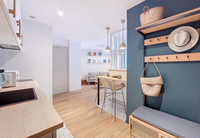 Apartment in Nice - N&J - PLACE DU PIN - Port - Close Old Town Apartment in Nice - N&J - PLACE DU PIN - Port - Close Old Town