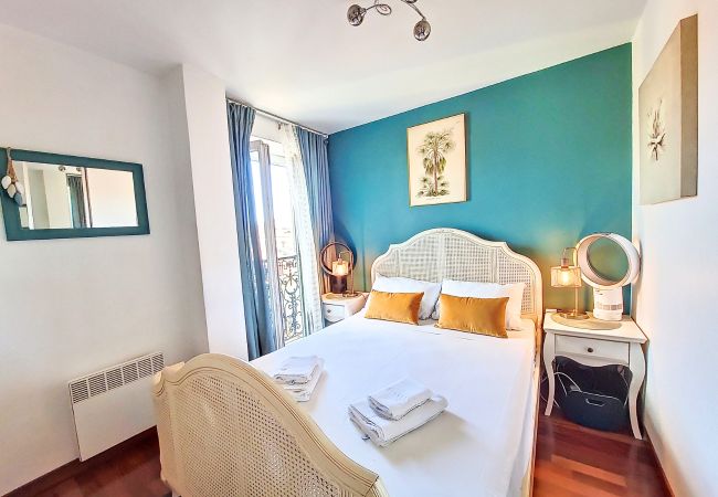 Apartment in Nice - N&J - CHAISE BLEUE - Central - Very close sea Apartment in Nice - N&J - CHAISE BLEUE - Central - Very close sea