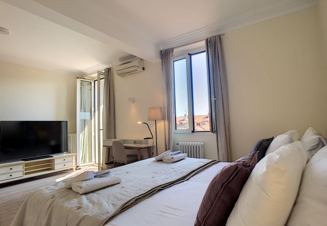 Apartment in Nice - N&J - PALAIS MASSENA - Hyper center - Close sea Apartment in Nice - N&J - PALAIS MASSENA - Hyper center - Close sea