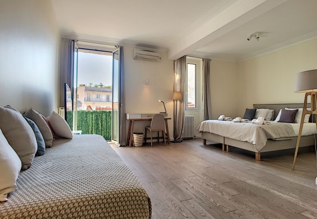 Apartment in Nice - N&J - PALAIS MASSENA - Hyper center - Close sea Apartment in Nice - N&J - PALAIS MASSENA - Hyper center - Close sea