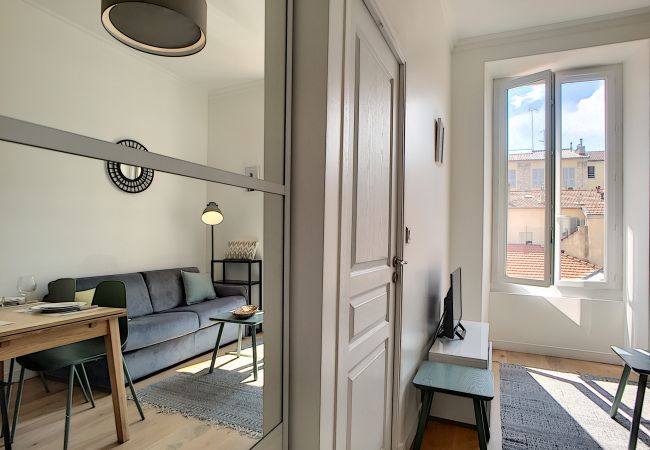 Apartment in Nice - N&J - CAESARS - Hyper center - Shopping avenue Apartment in Nice - N&J - CAESARS - Hyper center - Shopping avenue