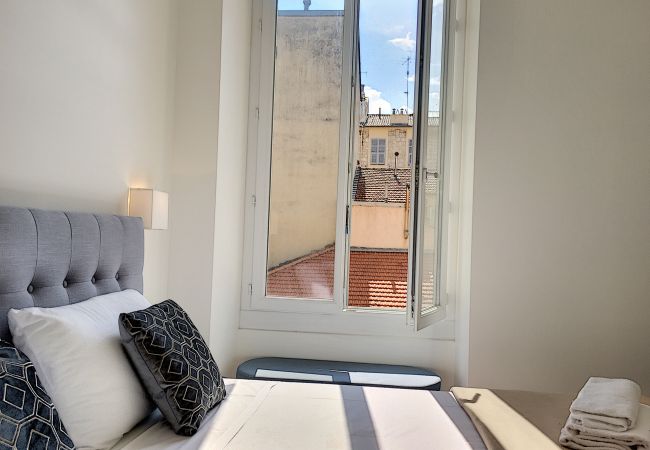 Apartment in Nice - N&J - CAESARS - Hyper center - Shopping avenue Apartment in Nice - N&J - CAESARS - Hyper center - Shopping avenue