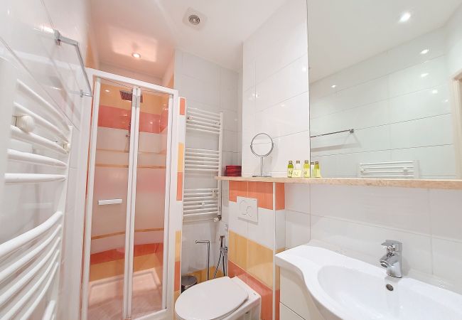 Apartment in Nice - N&J - MARYLIN - Central - Very close sea Apartment in Nice - N&J - MARYLIN - Central - Very close sea