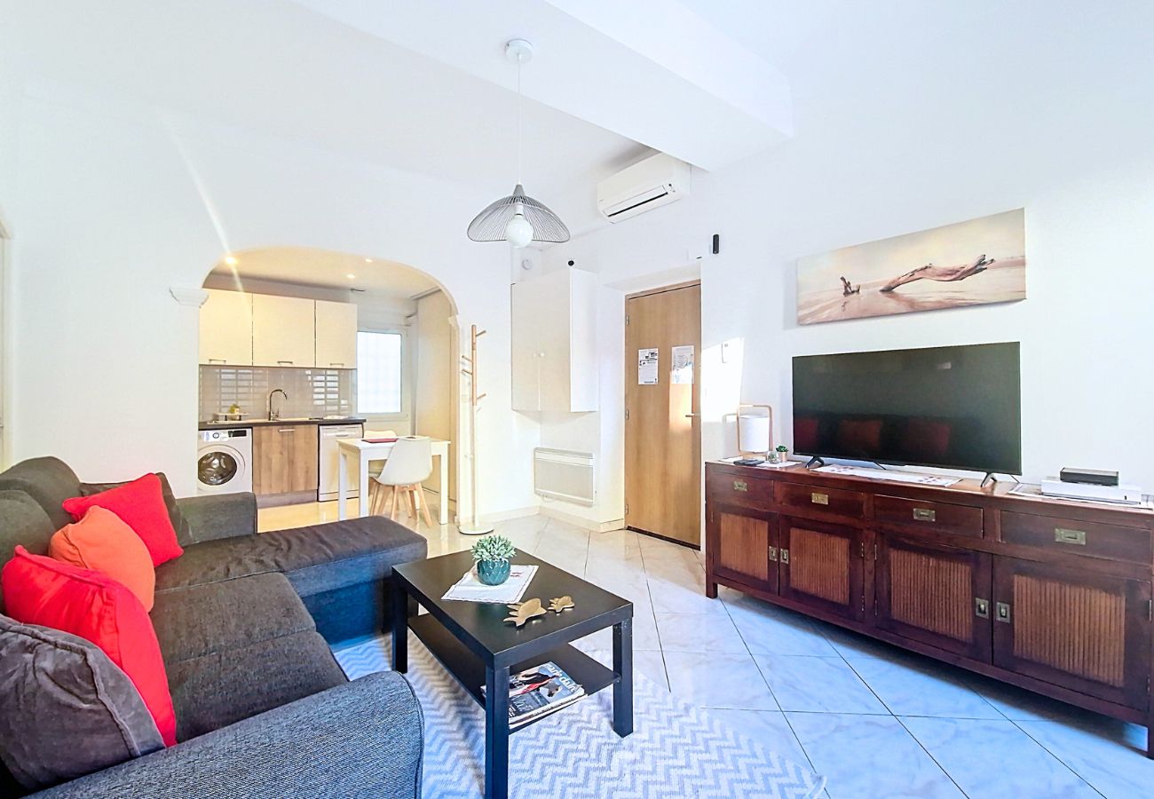 Apartment in Nice - N&J - BELA VISTA - Central - Very close sea