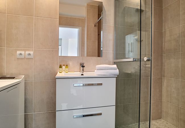 Studio in Nice - N&J - LE FRANCE TERRASSE - Central - Close sea Studio in Nice - N&J - LE FRANCE TERRASSE - Central - Close sea