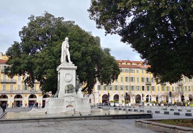 Studio in Nice - N&J - RED TOUCH - Central - Very close sea Studio in Nice - N&J - RED TOUCH - Central - Very close sea