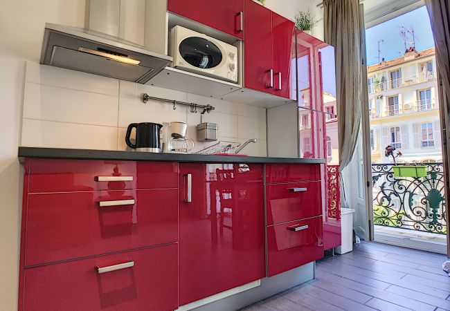 Studio in Nice - N&J  - DOLCE VITA STUDIO - Hyper center - Balcony Studio in Nice - N&J  - DOLCE VITA STUDIO - Hyper center - Balcony