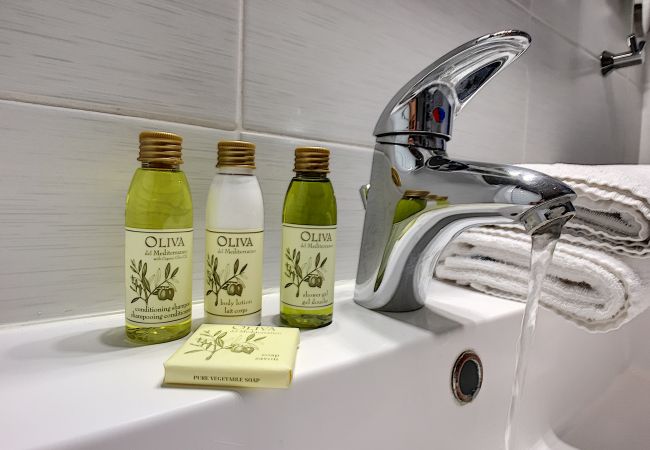 Studio in Nice - N&J  - DOLCE VITA STUDIO - Hyper center - Balcony Studio in Nice - N&J  - DOLCE VITA STUDIO - Hyper center - Balcony