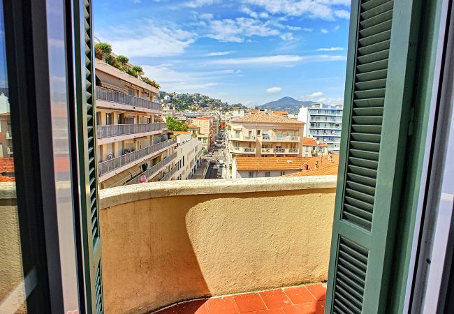 Apartment in Nice - N&J - CHILL LOUNGE - Central - Very close sea Apartment in Nice - N&J - CHILL LOUNGE - Central - Very close sea