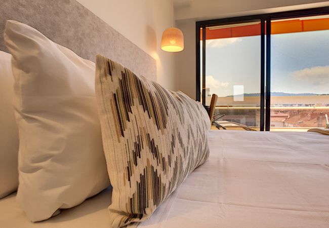 Apartment in Nice - N&J  - SKY LIGHT TERRACE - Central - Close sea Apartment in Nice - N&J  - SKY LIGHT TERRACE - Central - Close sea