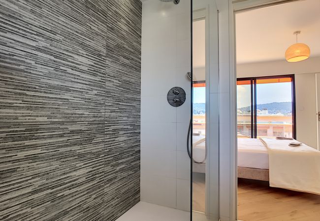 Apartment in Nice - N&J  - SKY LIGHT TERRACE - Central - Close sea Apartment in Nice - N&J  - SKY LIGHT TERRACE - Central - Close sea
